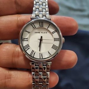 Watch ⌚ silver color never used
